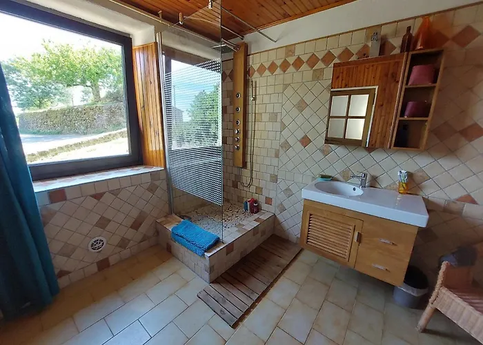 Maison De Sao En Pierres Tatil Evi